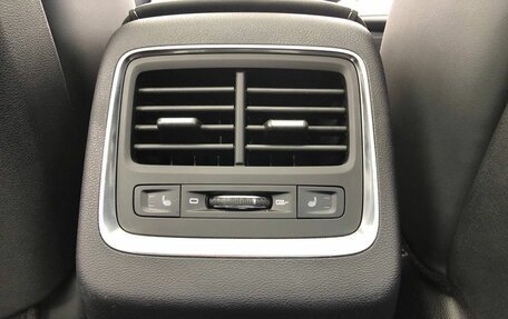 Geely Atlas, 2024 год, 2 600 000 рублей, 21 фотография