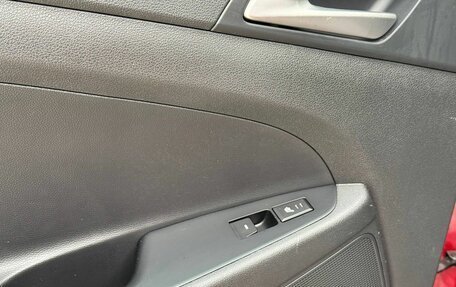 Hyundai Tucson III, 2018 год, 2 100 000 рублей, 16 фотография