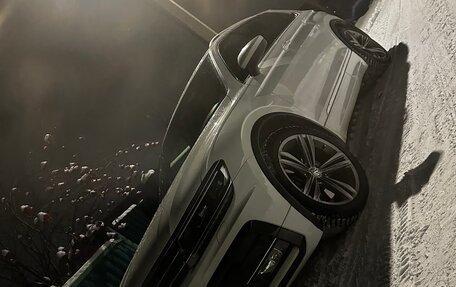 Volkswagen Tiguan II, 2018 год, 3 100 000 рублей, 5 фотография