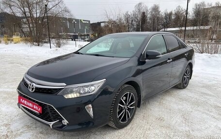 Toyota Camry, 2017 год, 2 100 000 рублей, 8 фотография