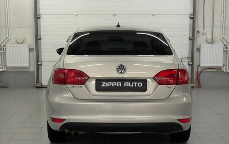 Volkswagen Jetta VI, 2011 год, 949 000 рублей, 5 фотография