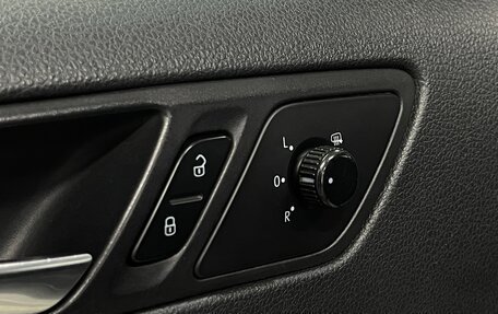 Volkswagen Jetta VI, 2011 год, 949 000 рублей, 16 фотография