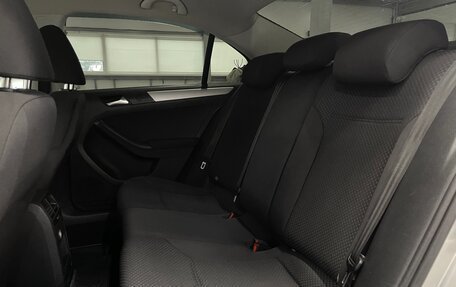 Volkswagen Jetta VI, 2011 год, 949 000 рублей, 19 фотография