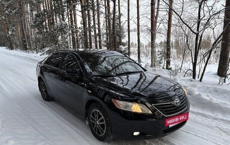 Toyota Camry, 2008 год, 800 000 рублей, 2 фотография