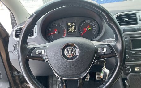 Volkswagen Polo VI (EU Market), 2017 год, 1 200 000 рублей, 5 фотография