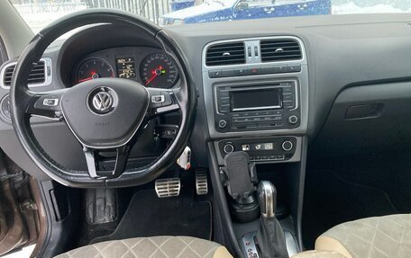 Volkswagen Polo VI (EU Market), 2017 год, 1 200 000 рублей, 8 фотография
