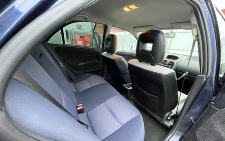 Mitsubishi Carisma I, 2003 год, 220 000 рублей, 11 фотография