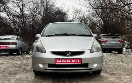 Honda Fit III, 2002 год, 320 000 рублей, 1 фотография