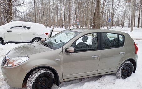Renault Sandero I, 2013 год, 600 000 рублей, 1 фотография