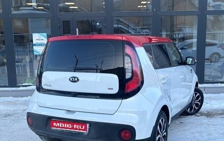 KIA Soul II рестайлинг, 2017 год, 1 375 000 рублей, 1 фотография