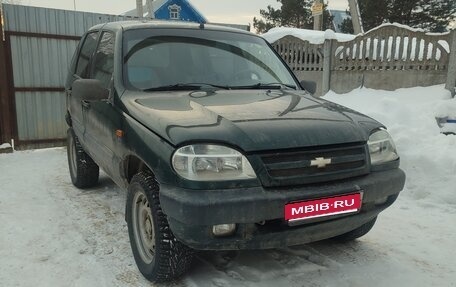 Chevrolet Niva I рестайлинг, 2004 год, 176 000 рублей, 1 фотография