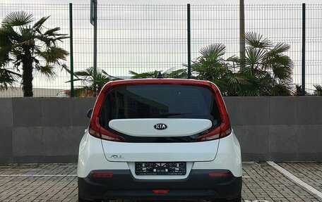 KIA Soul III, 2020 год, 1 990 000 рублей, 8 фотография