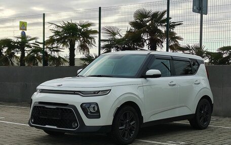 KIA Soul III, 2020 год, 1 990 000 рублей, 5 фотография