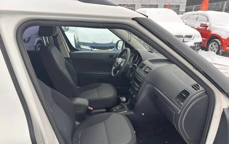 Skoda Yeti I рестайлинг, 2010 год, 549 000 рублей, 14 фотография