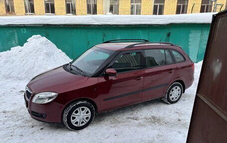 Skoda Fabia II, 2009 год, 530 000 рублей, 3 фотография