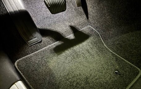 Land Rover Range Rover IV рестайлинг, 2013 год, 5 550 000 рублей, 21 фотография