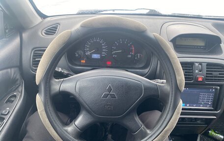 Mitsubishi Carisma I, 2002 год, 285 000 рублей, 11 фотография