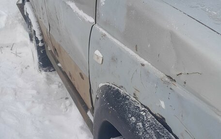 ЛуАЗ Patriot, 2010 год, 220 000 рублей, 2 фотография