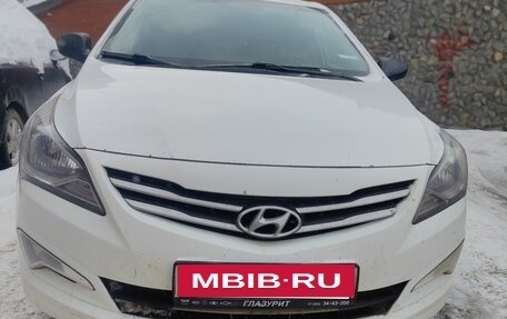 Hyundai Solaris II рестайлинг, 2014 год, 640 000 рублей, 2 фотография