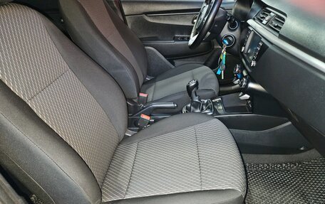 KIA Rio IV, 2019 год, 1 275 000 рублей, 12 фотография