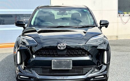 Toyota Yaris Cross, 2022 год, 1 498 000 рублей, 2 фотография