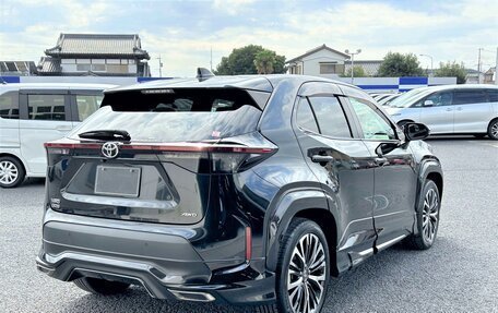 Toyota Yaris Cross, 2022 год, 1 498 000 рублей, 5 фотография