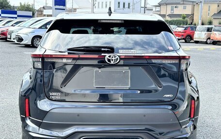 Toyota Yaris Cross, 2022 год, 1 498 000 рублей, 6 фотография