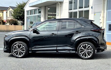 Toyota Yaris Cross, 2022 год, 1 498 000 рублей, 8 фотография