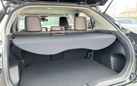 Toyota Yaris Cross, 2022 год, 1 498 000 рублей, 10 фотография