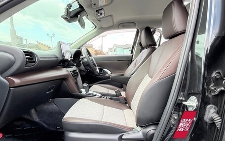 Toyota Yaris Cross, 2022 год, 1 498 000 рублей, 13 фотография