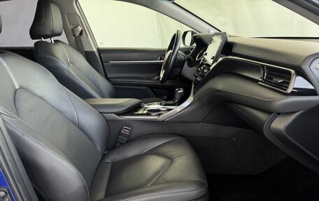 Toyota Camry, 2021 год, 3 400 000 рублей, 12 фотография