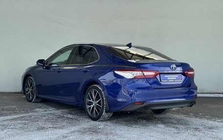 Toyota Camry, 2021 год, 3 400 000 рублей, 6 фотография