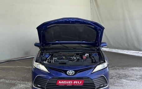 Toyota Camry, 2021 год, 3 400 000 рублей, 4 фотография