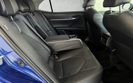 Toyota Camry, 2021 год, 3 400 000 рублей, 13 фотография