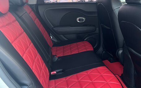 KIA Soul II рестайлинг, 2017 год, 1 375 000 рублей, 10 фотография