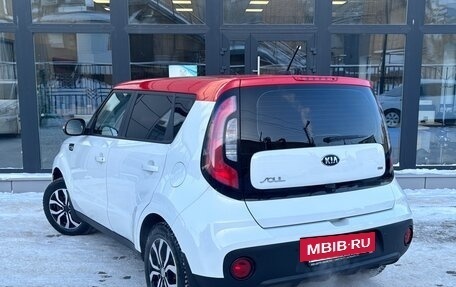 KIA Soul II рестайлинг, 2017 год, 1 375 000 рублей, 2 фотография