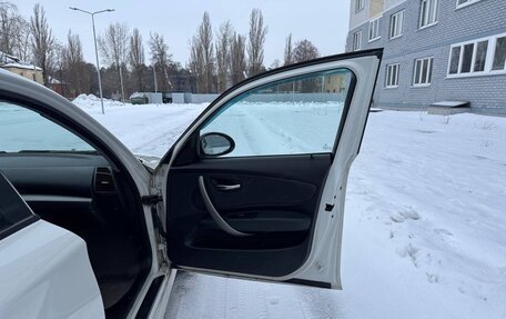 BMW 1 серия, 2009 год, 600 000 рублей, 19 фотография