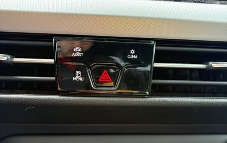 Volkswagen Golf VIII, 2020 год, 2 600 000 рублей, 16 фотография