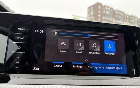 Volkswagen Golf VIII, 2020 год, 2 600 000 рублей, 21 фотография