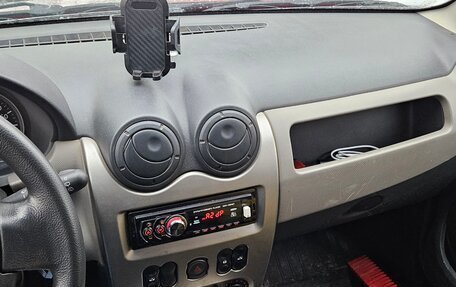 Renault Sandero I, 2012 год, 450 000 рублей, 2 фотография