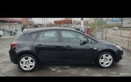 Opel Astra J, 2012 год, 1 060 000 рублей, 2 фотография