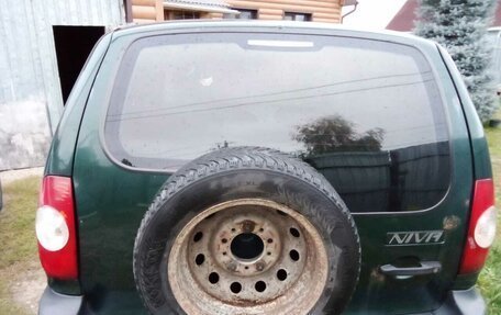 Chevrolet Niva I рестайлинг, 2004 год, 176 000 рублей, 5 фотография