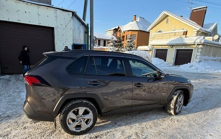 Toyota RAV4, 2021 год, 3 400 000 рублей, 3 фотография