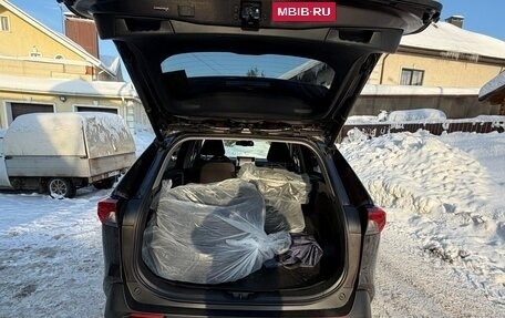 Toyota RAV4, 2021 год, 3 400 000 рублей, 4 фотография