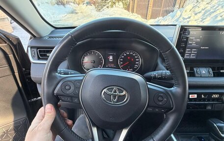 Toyota RAV4, 2021 год, 3 400 000 рублей, 9 фотография