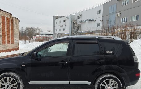 Mitsubishi Outlander III рестайлинг 3, 2007 год, 830 000 рублей, 2 фотография