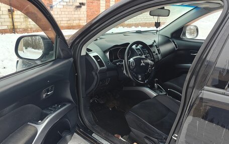 Mitsubishi Outlander III рестайлинг 3, 2007 год, 830 000 рублей, 8 фотография