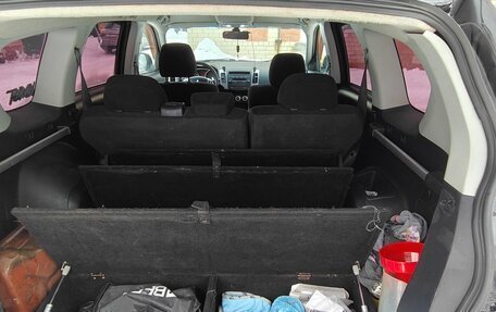 Mitsubishi Outlander III рестайлинг 3, 2007 год, 830 000 рублей, 12 фотография