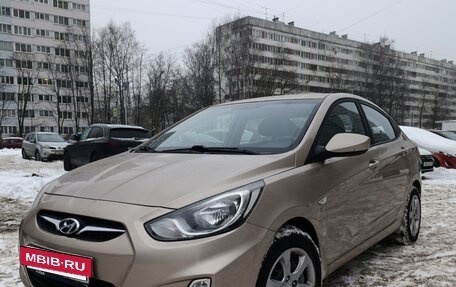 Hyundai Solaris II рестайлинг, 2011 год, 625 000 рублей, 3 фотография