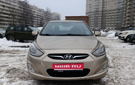 Hyundai Solaris II рестайлинг, 2011 год, 625 000 рублей, 2 фотография
